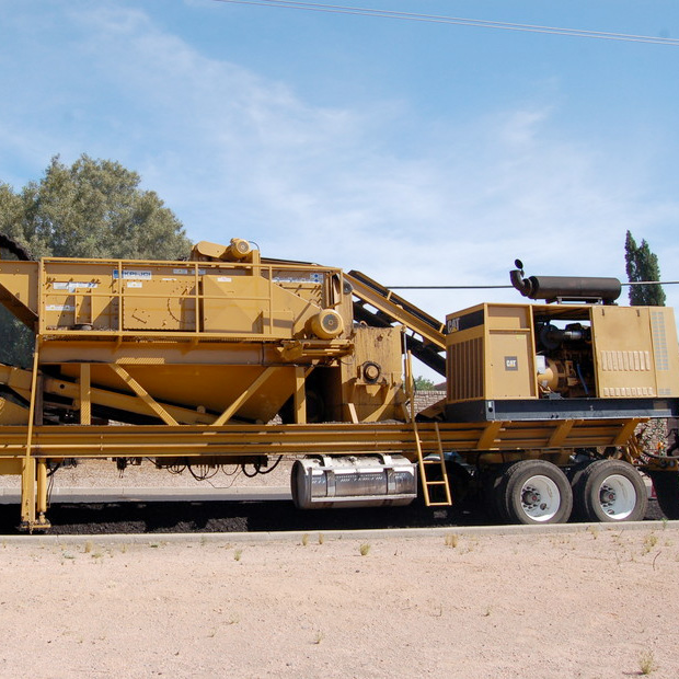 This Cold-in-Place recycle train is very efficient, highly productive, and easily moved between jobs.